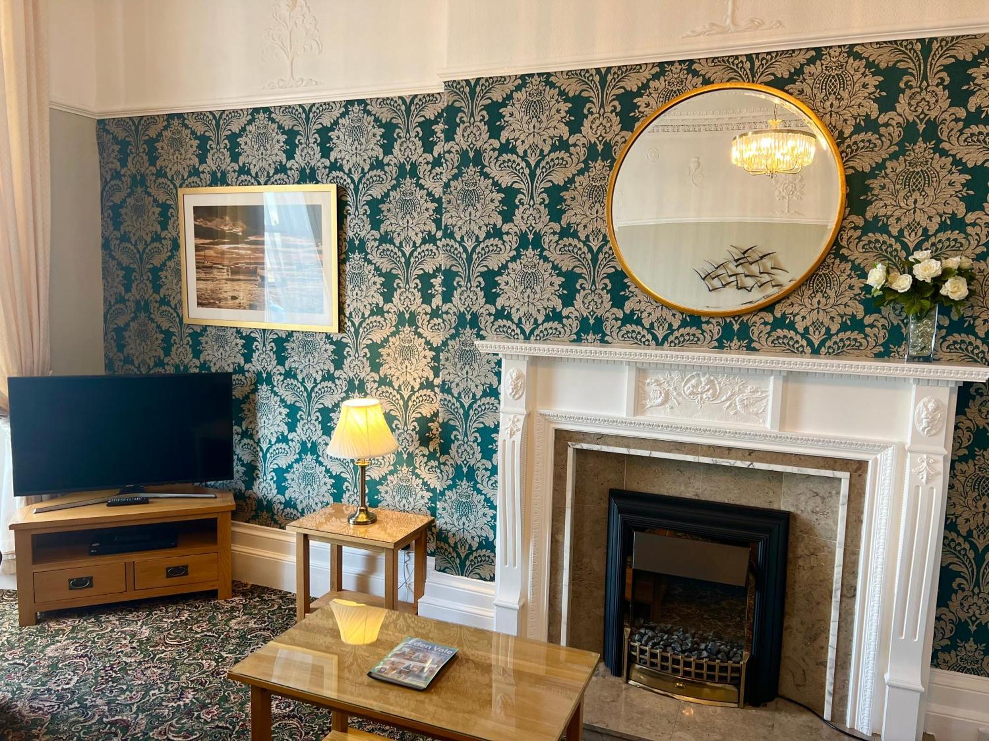 Eden Vale Ground Floor Sea View Apartment Morecambe Esterno foto